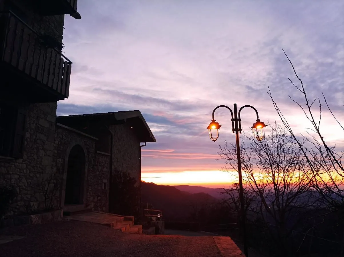 Ca' Baetti L'Antico Borgo Bed & Breakfast Roncola