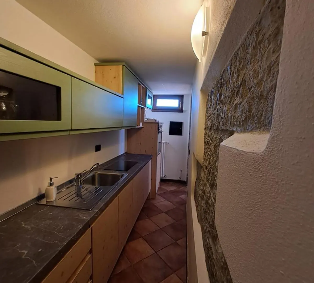 Ca' Baetti L'Antico Borgo Bed & Breakfast Roncola 0*,  Italy