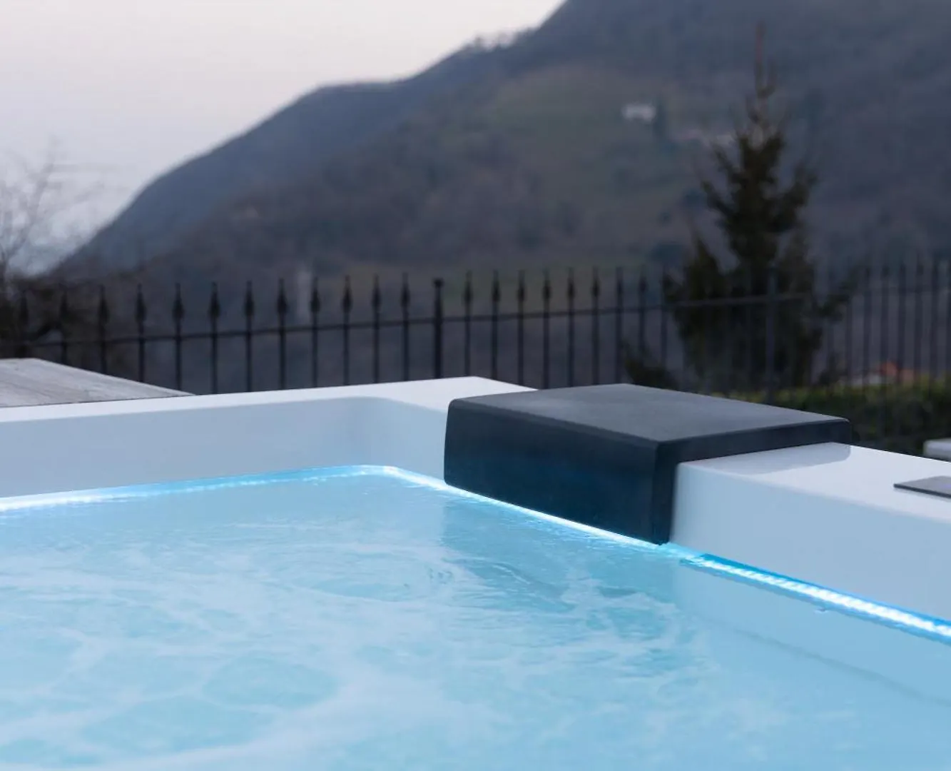 Ca' Baetti L'Antico Borgo Bed & Breakfast Roncola