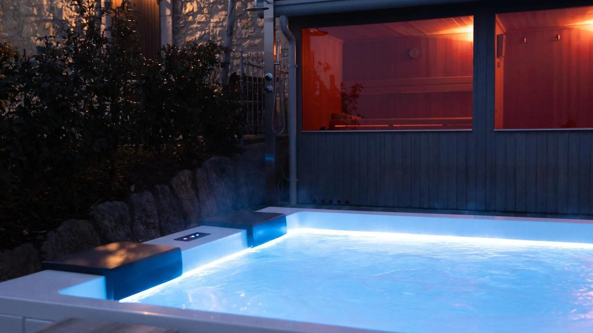 Ca' Baetti L'Antico Borgo Bed & Breakfast Roncola