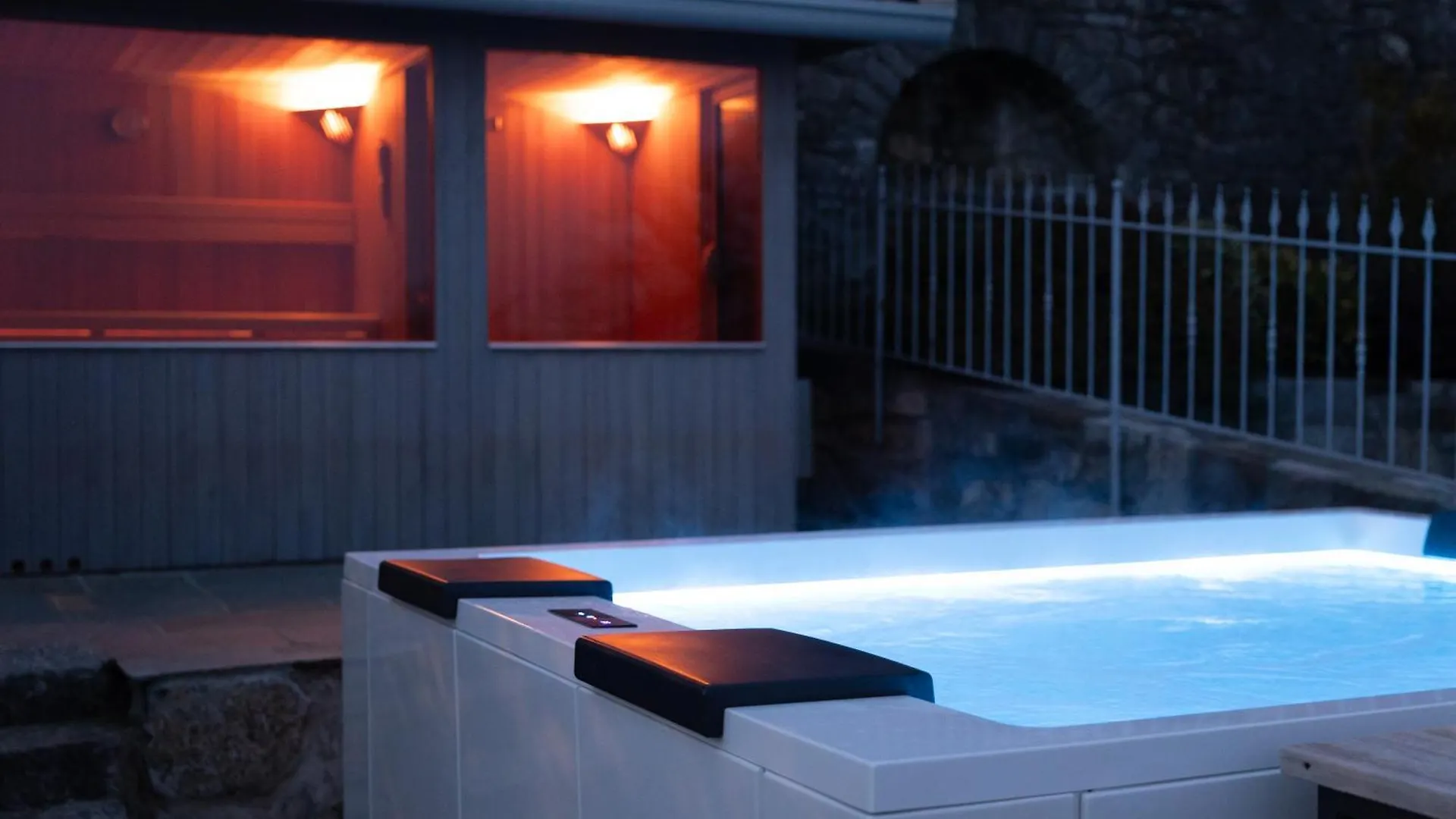 Ca' Baetti L'Antico Borgo Bed & Breakfast Roncola