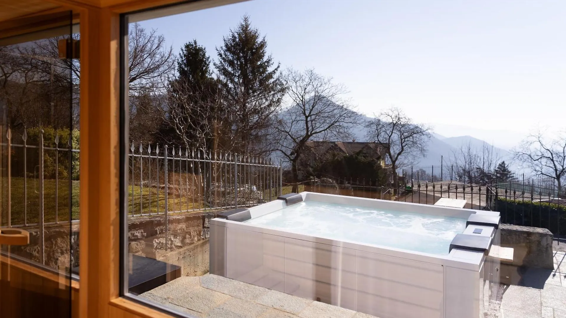 Ca' Baetti L'Antico Borgo Bed & Breakfast Roncola
