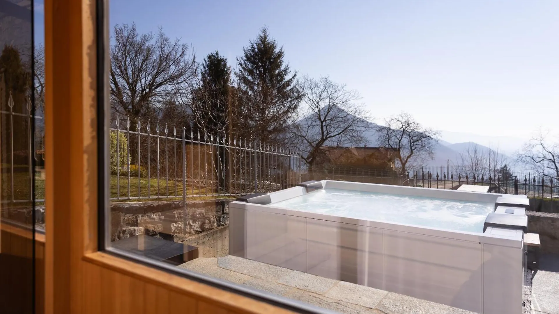 Ca' Baetti L'Antico Borgo Bed & Breakfast Roncola Italy