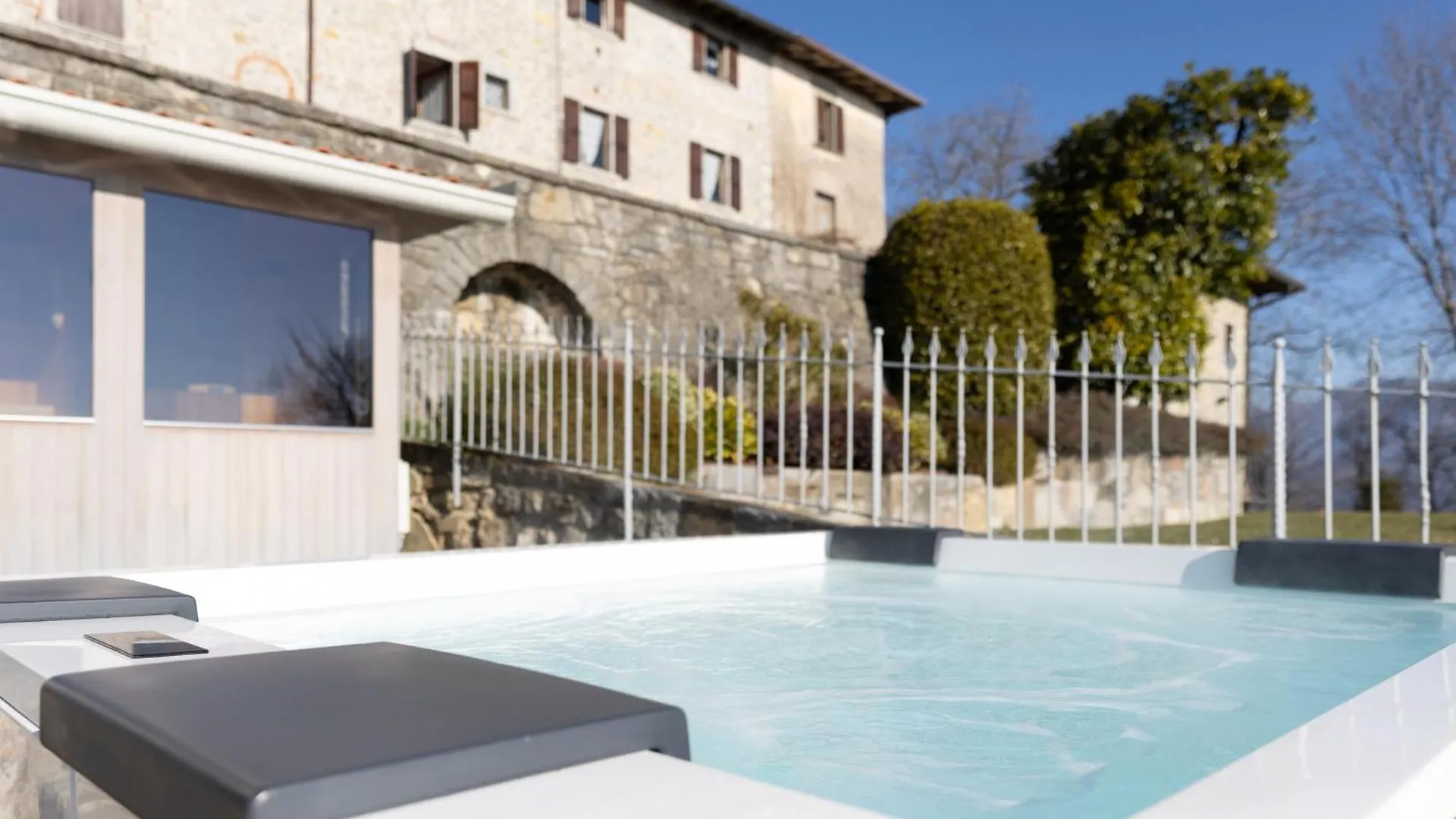 Ca' Baetti L'Antico Borgo Bed & Breakfast Roncola