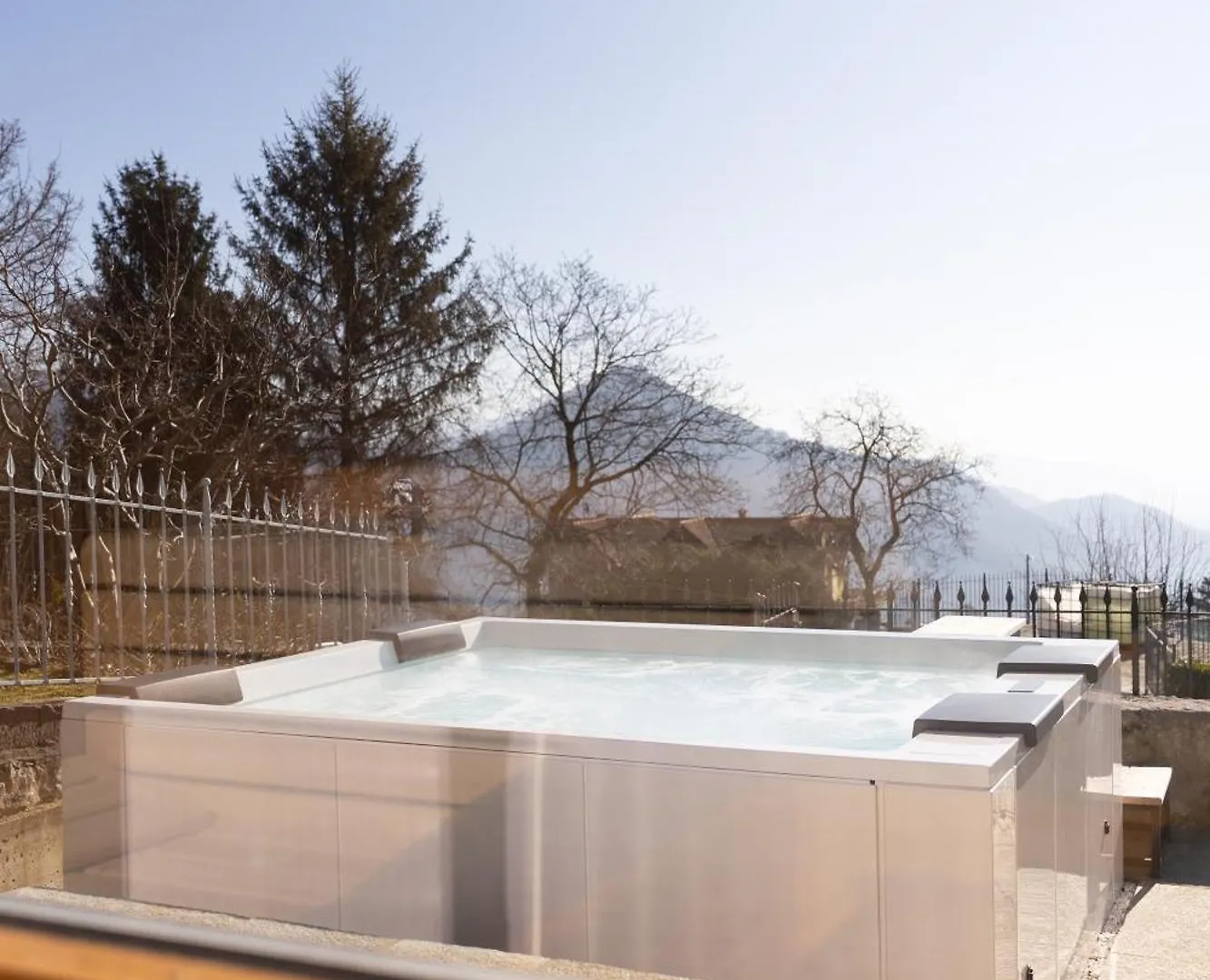 Ca' Baetti L'Antico Borgo Bed & Breakfast Roncola Italy