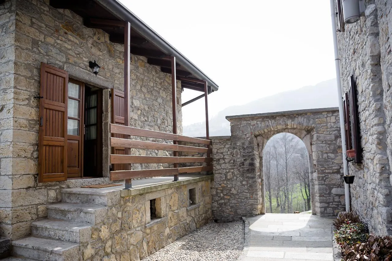 Ca' Baetti L'Antico Borgo Bed & Breakfast Roncola