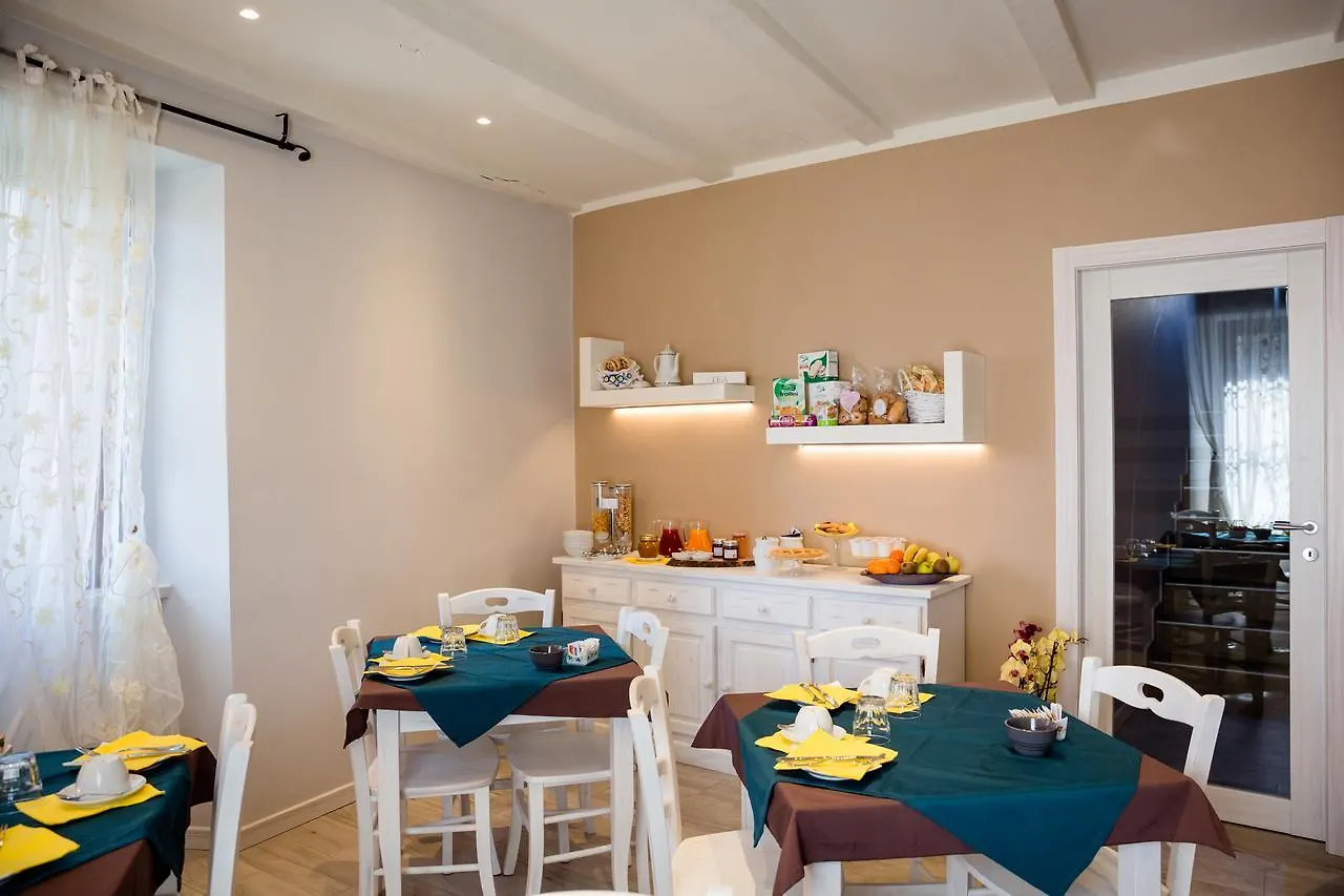 Ca' Baetti L'Antico Borgo Bed & Breakfast Roncola