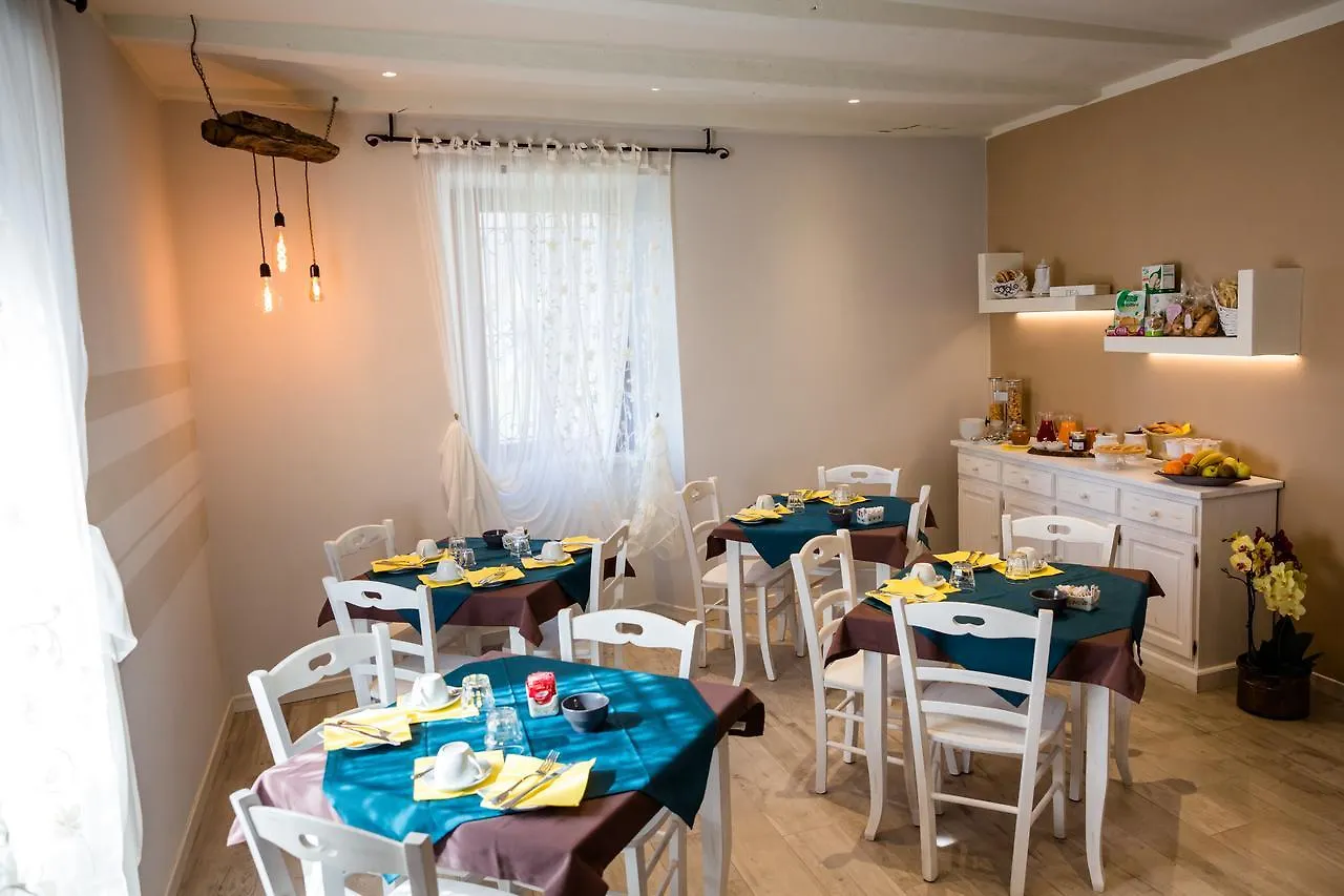 Ca' Baetti L'Antico Borgo Bed & Breakfast Roncola