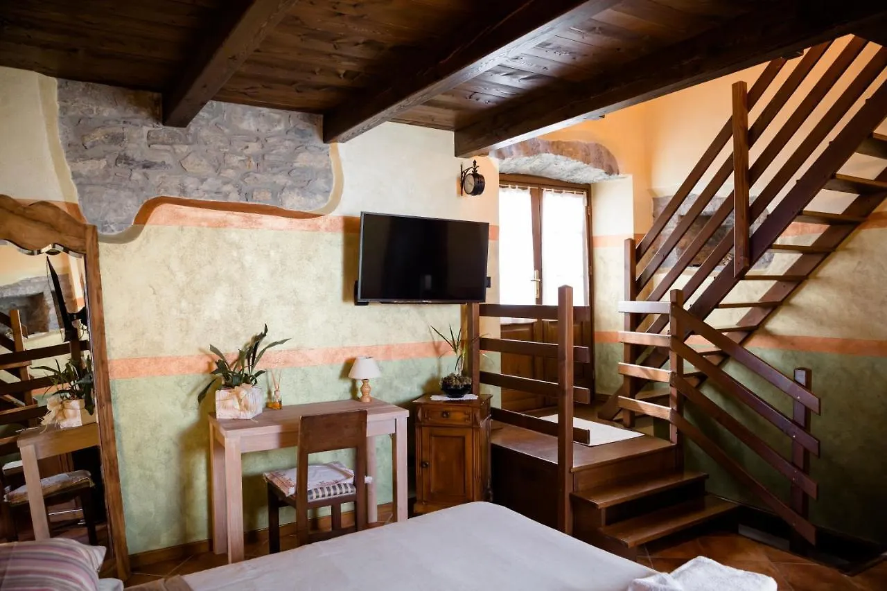 Ca' Baetti L'Antico Borgo Bed & Breakfast Roncola