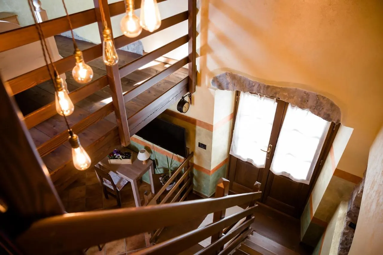 Ca' Baetti L'Antico Borgo Bed & Breakfast Roncola