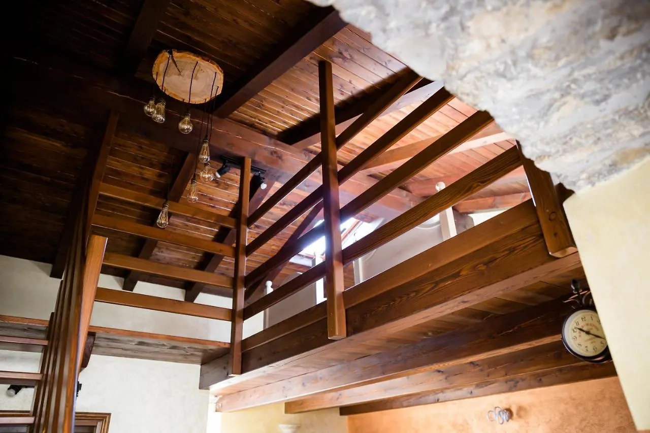Ca' Baetti L'Antico Borgo Bed & Breakfast Roncola 0*,  Italy