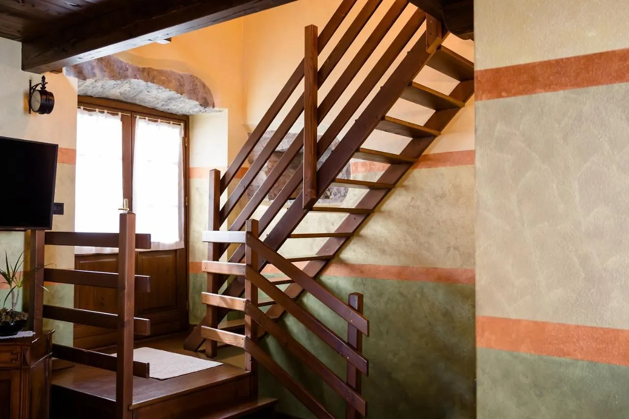 Ca' Baetti L'Antico Borgo Bed & Breakfast Roncola